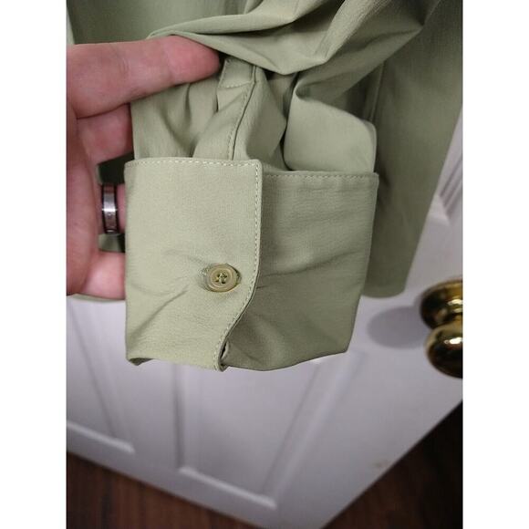 Reitmans Woman XL Blouse Green Long Button Sleeve Collared Button Shirt - Picture 7 of 8